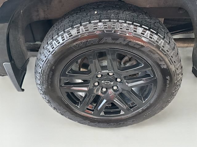 Used 2024 Chevrolet Silverado 1500 High Country w/ Midnight Edition AWD/4WD image 34