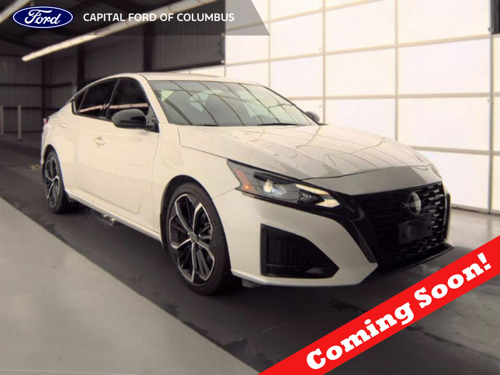 Used 2023 Nissan Altima 2.5 SR