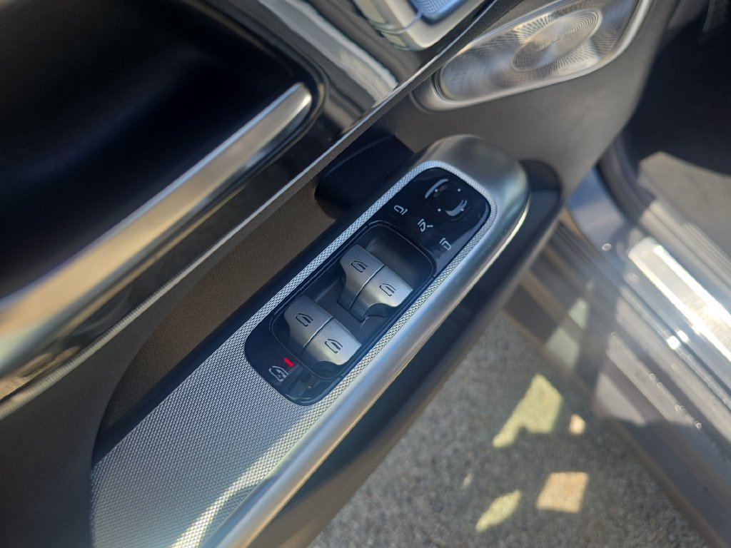 New 2026 Mercedes-Benz GLC 300 4MATIC image 11