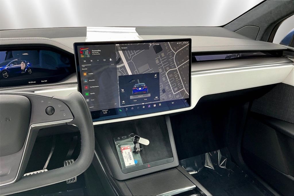 Used 2022 Tesla Model X Plaid image 9