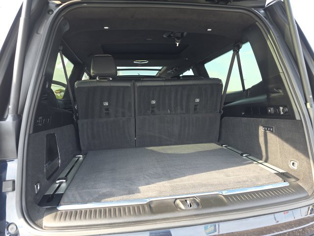 Used 2025 Jeep Grand Wagoneer L Series III w/ Quick Order Packagew 28T AWD/4WD image 36