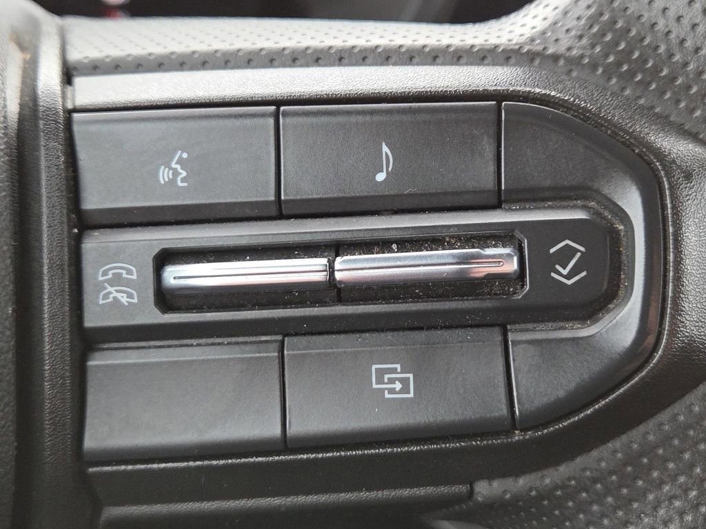 Used 2023 Chevrolet Colorado W/T image 30