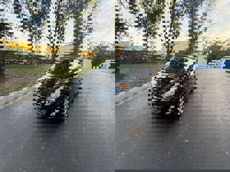 Used 2013 Hyundai Elantra Limited w/ Technology Pkg image 1