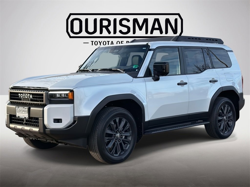 Used 2025 Toyota Land Cruiser image 25