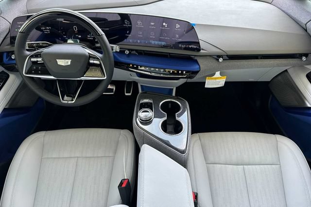 New 2026 Cadillac Optiq Luxury 2 w/ LPO, Floor Liner Package AWD/4WD image 13