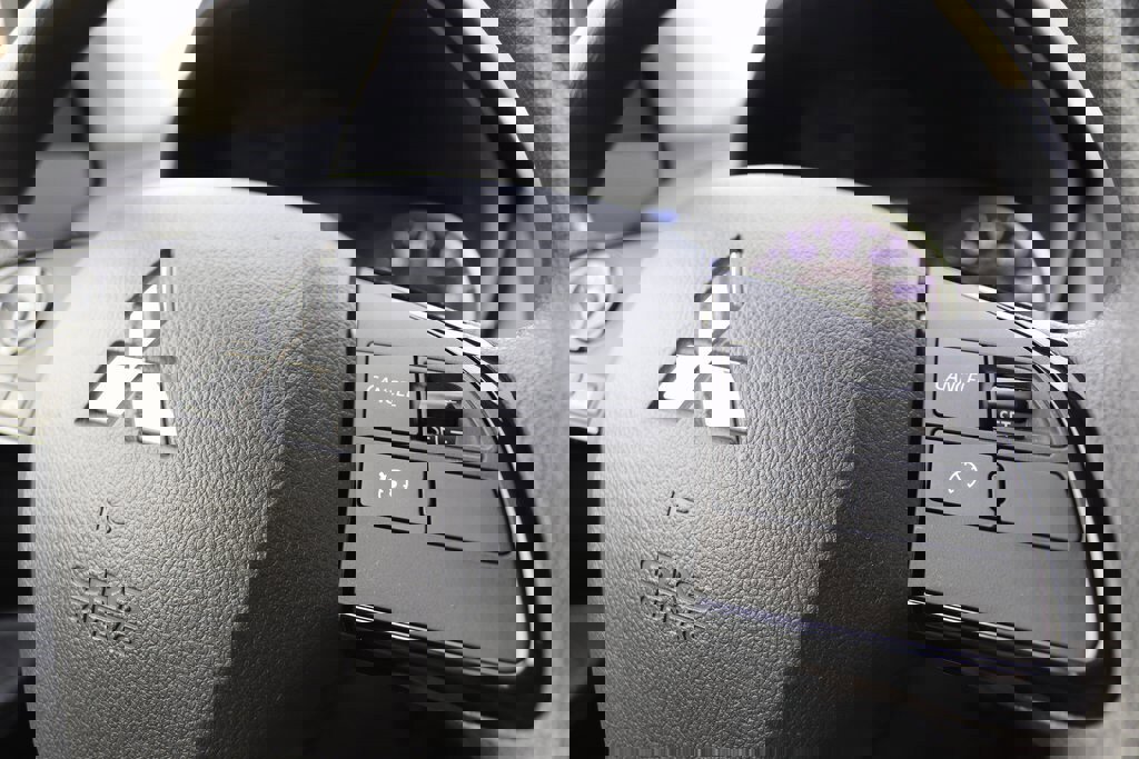 Used 2024 Mitsubishi Eclipse Cross ES image 22