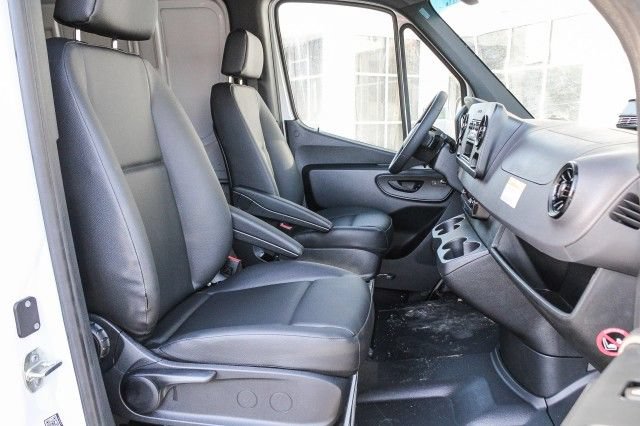 New 2025 Mercedes-Benz Sprinter 2500 image 14