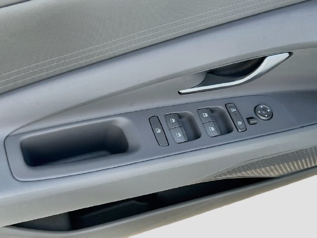 New 2026 Hyundai Elantra Hybrid FWD image 20