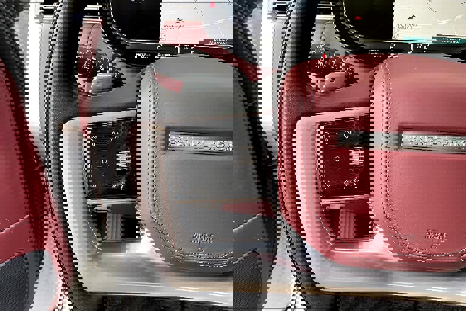 Used 2023 Land Rover Range Rover SE image 23