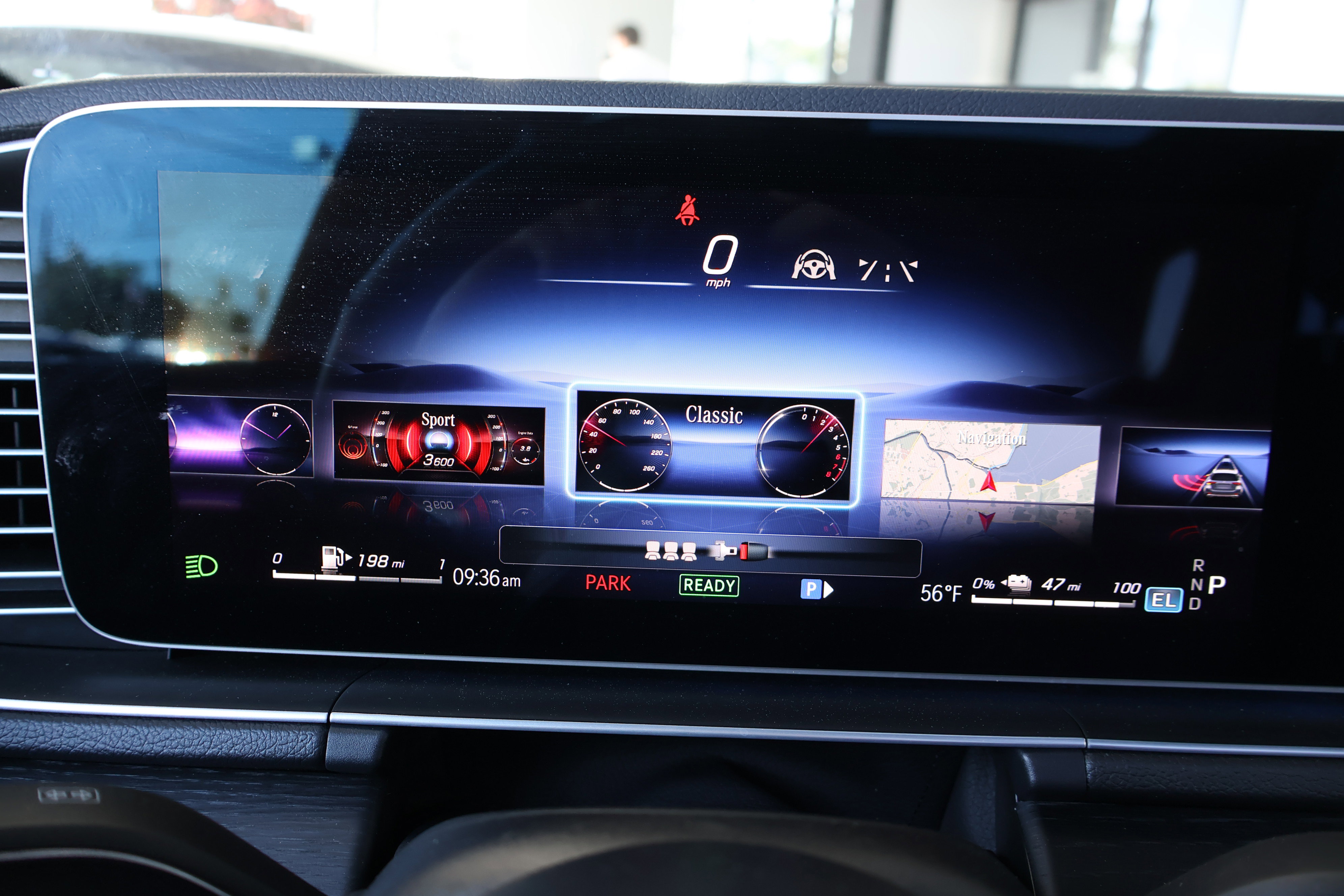 Certified 2025 Mercedes-Benz GLE 450e 4MATIC image 32