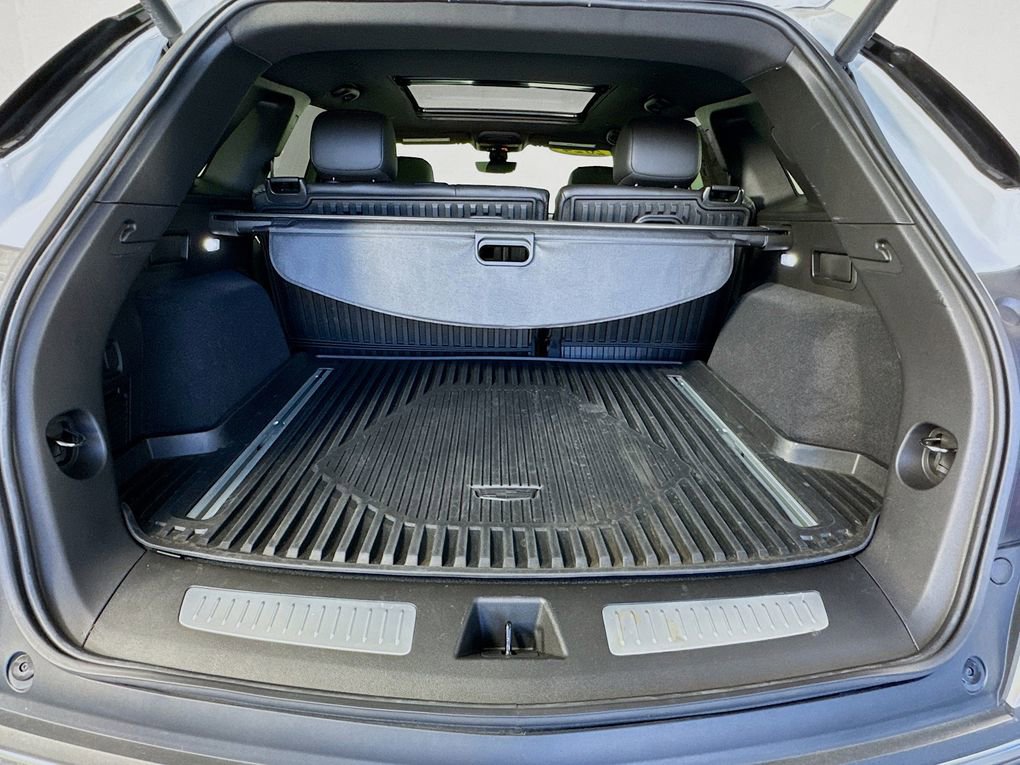 Used 2024 Cadillac XT5 Premium Luxury w/ Technology Package image 32