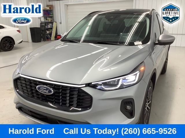 Used 2024 Ford Escape SE w/ PHEV Premium Package FWD image 3