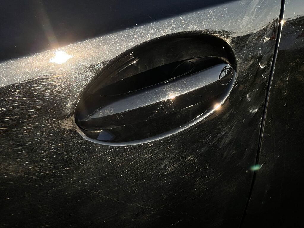 Used 2020 BMW 330i Sedan w/ Premium Package image 12