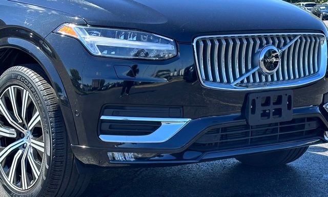 Used 2023 Volvo XC90 B5 Plus w/ Protection Package image 2