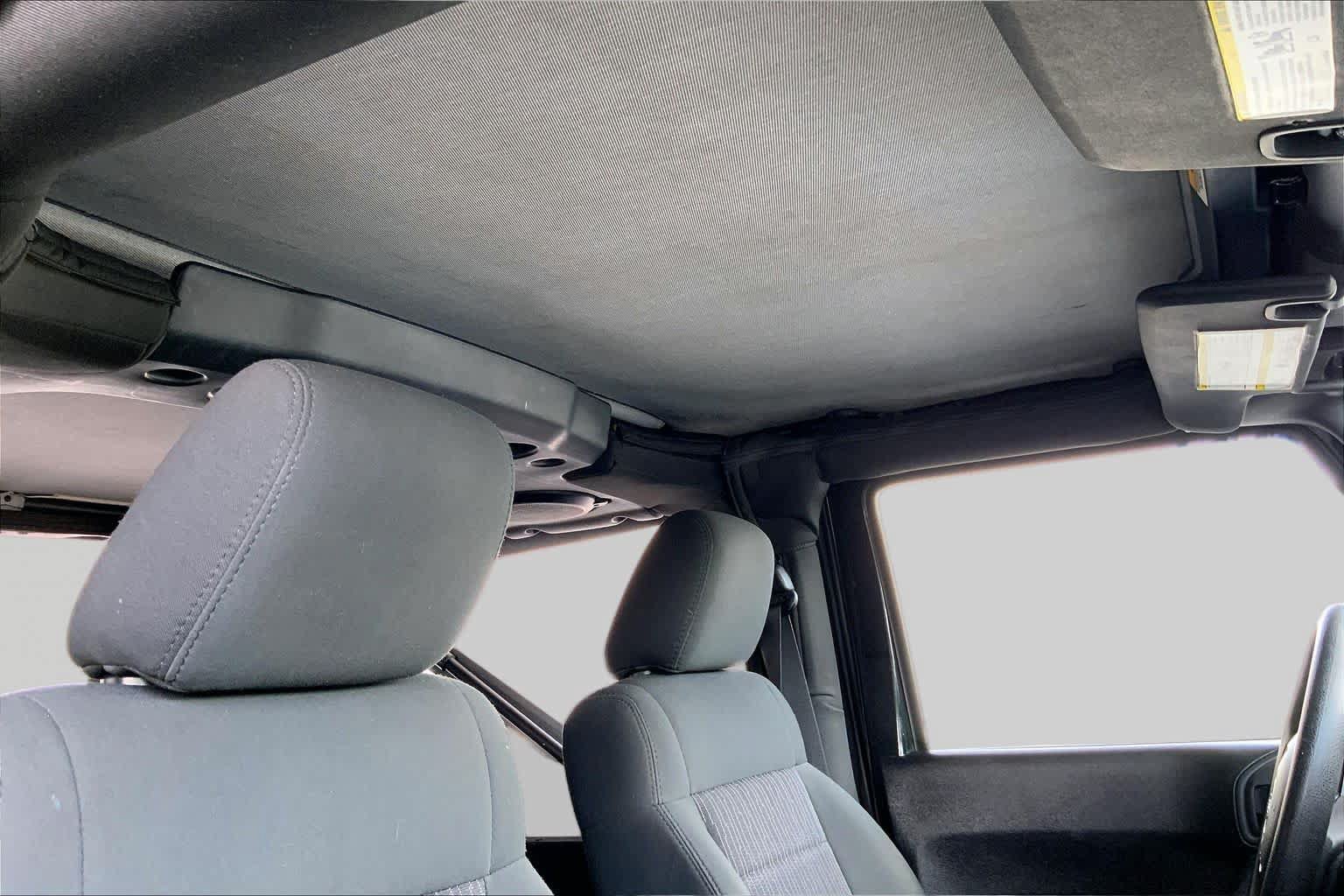 Used 2012 Jeep Wrangler Sport AWD/4WD image 13