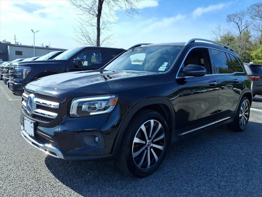 Used 2021 Mercedes-Benz GLB 250 4MATIC image 5