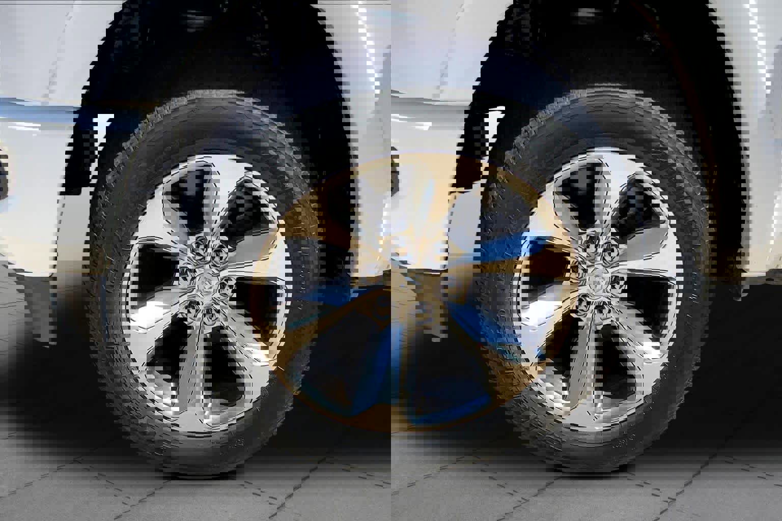 Used 2020 RAM 1500 Limited image 11