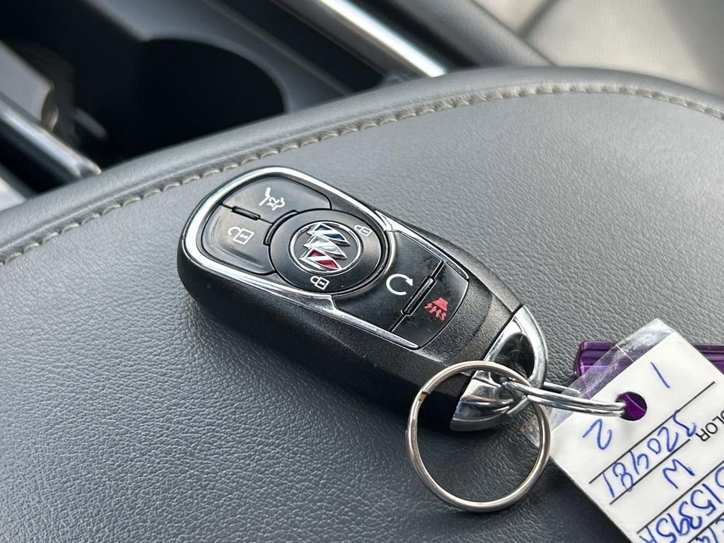 Used 2020 Buick Enclave Essence w/ Sport Touring Edition image 32