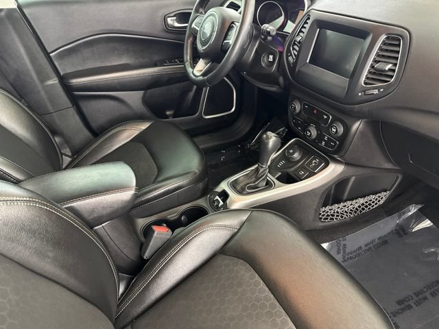Used 2020 Jeep Compass Latitude w/ Cold Weather Group AWD/4WD image 21