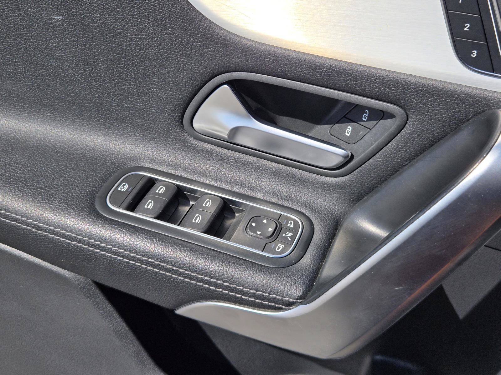 Used 2025 Mercedes-Benz CLA 250 4MATIC image 20