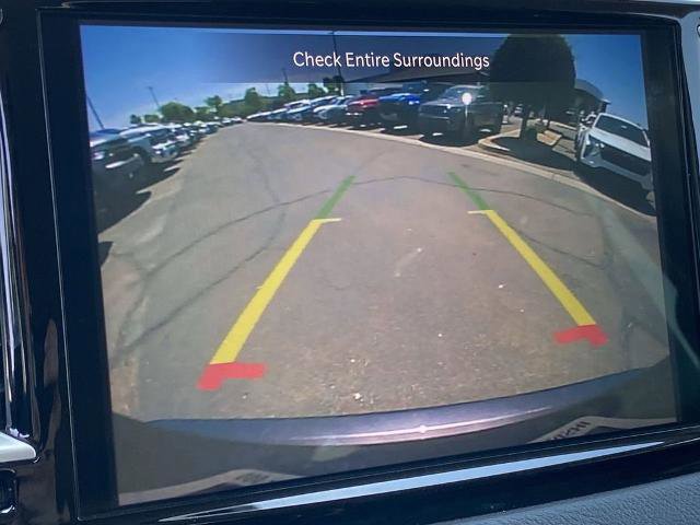 Used 2023 Chrysler Pacifica Touring-L FWD image 10