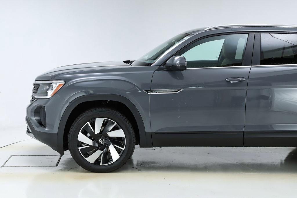 New 2026 Volkswagen Atlas Cross Sport SE image 3