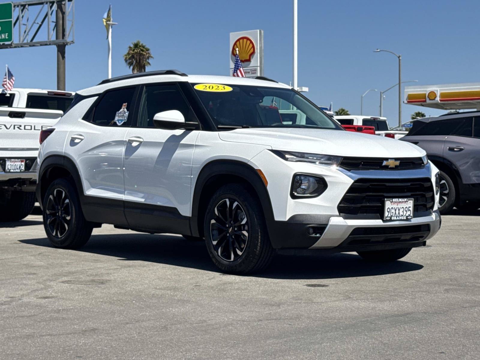 Used 2023 Chevrolet TrailBlazer LT w/ Convenience Package FWD image 3