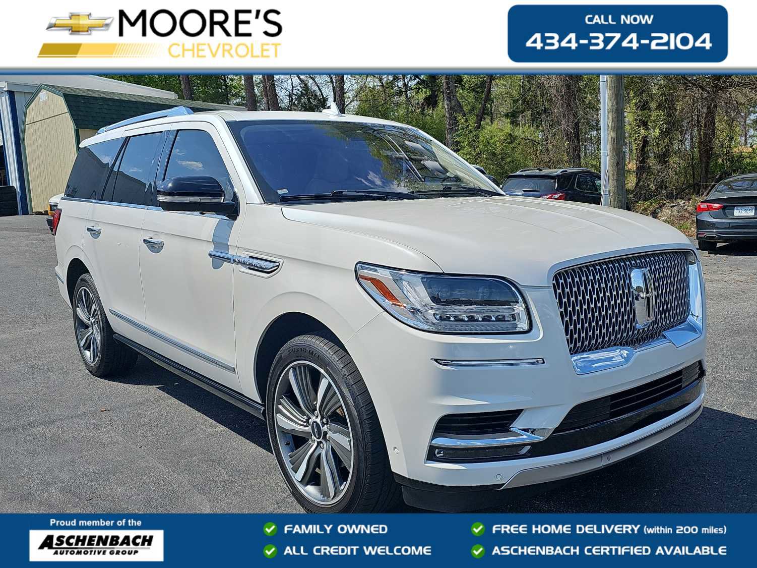 Used 2019 Lincoln Navigator Reserve image 1