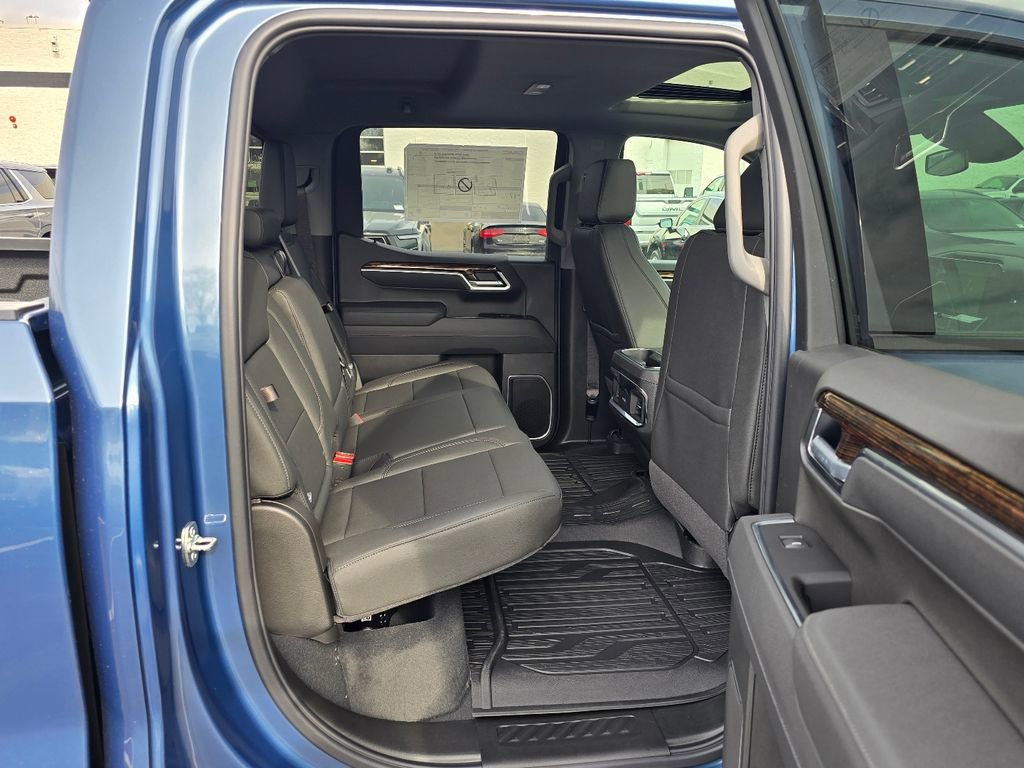 New 2026 GMC Sierra 1500 Elevation w/ Elevation Premium Package AWD/4WD image 32