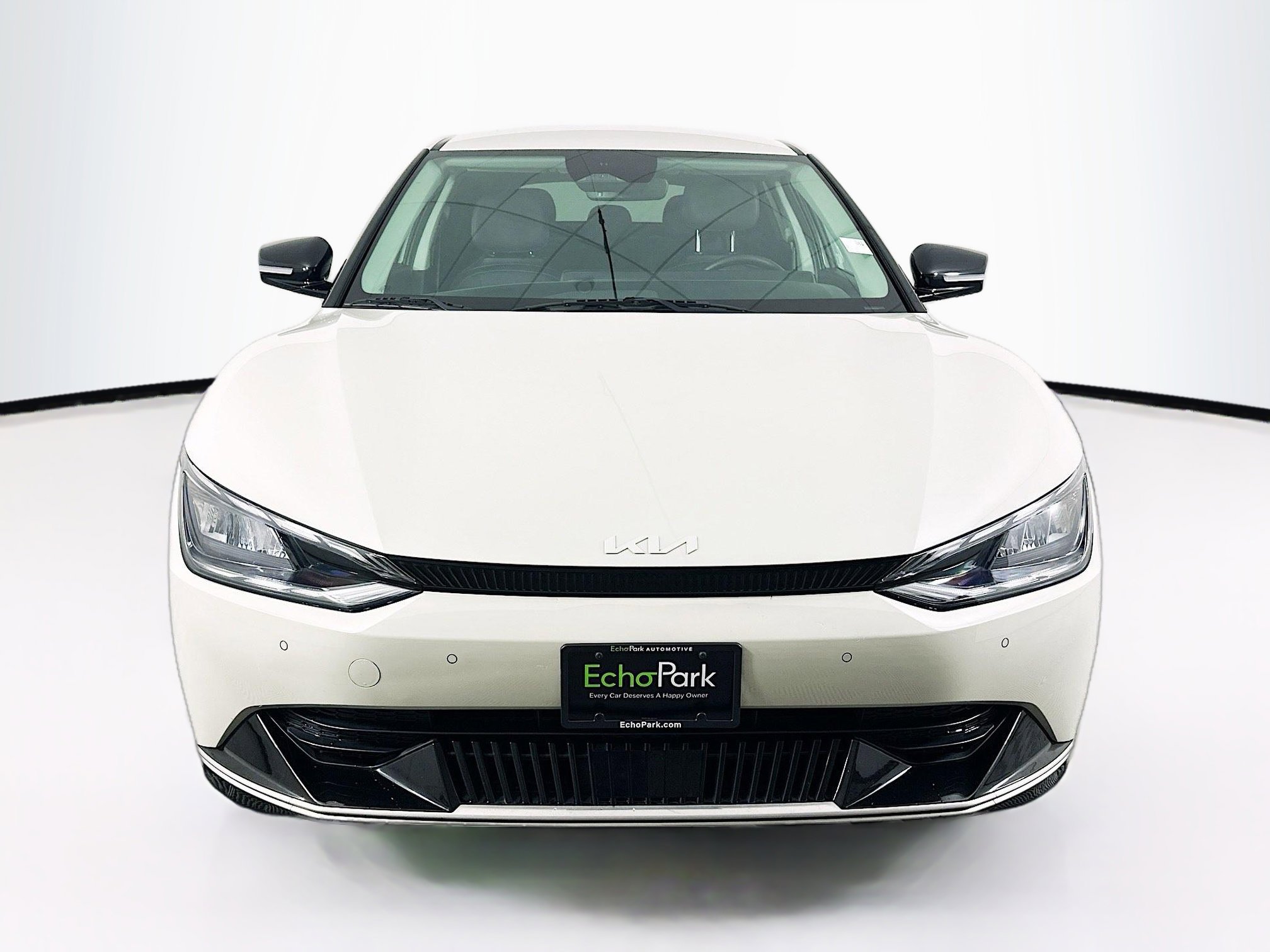 Used 2022 Kia EV6 Wind image 2