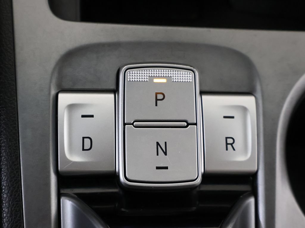Used 2021 Hyundai Kona Limited FWD image 51