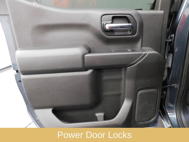 Used 2019 Chevrolet Silverado 1500 Custom w/ Trailering Package image 17