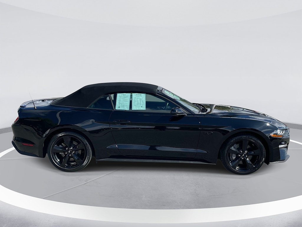 Certified 2022 Ford Mustang GT Premium w/ Black Accent Package RWD image 4