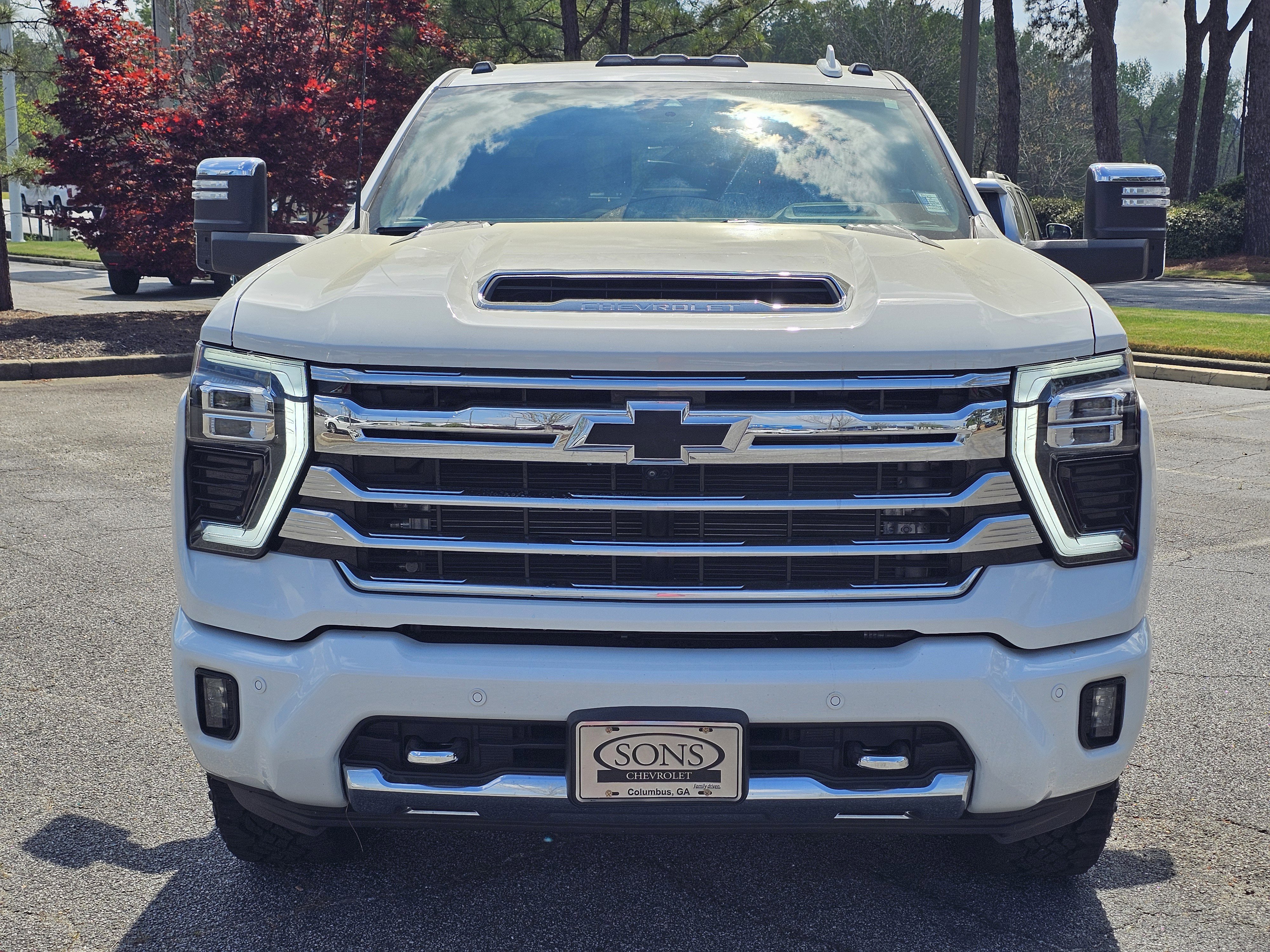 Used 2024 Chevrolet Silverado 3500 High Country w/ High Country Premium Package image 3