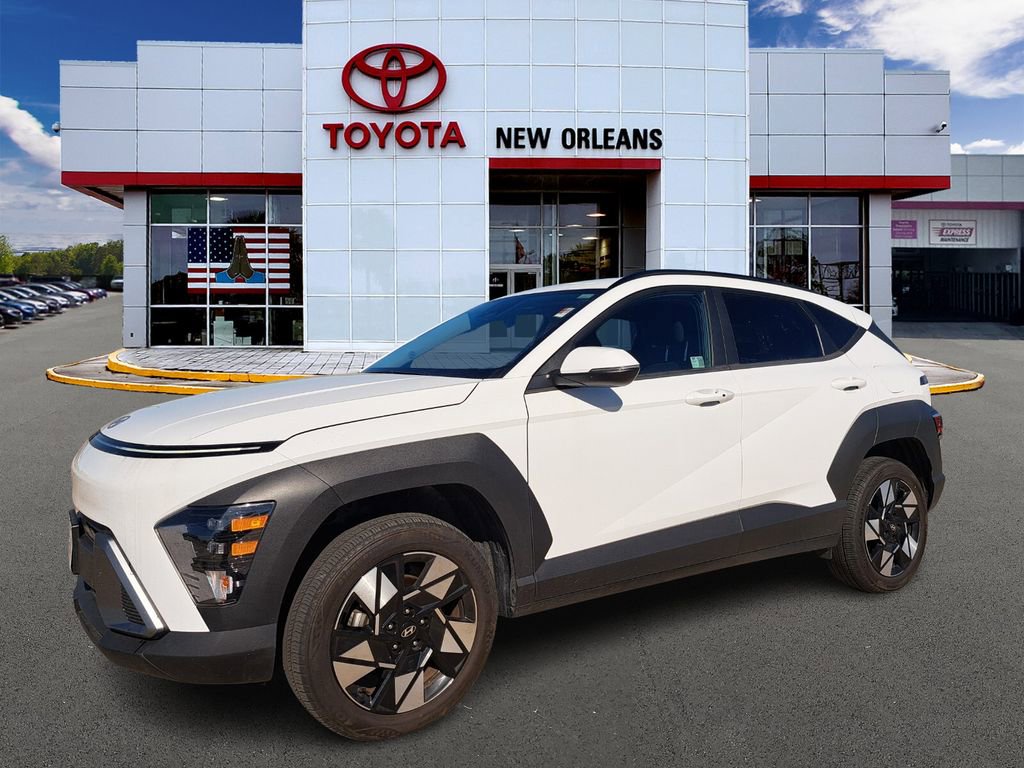 Used 2025 Hyundai Kona SEL image 1