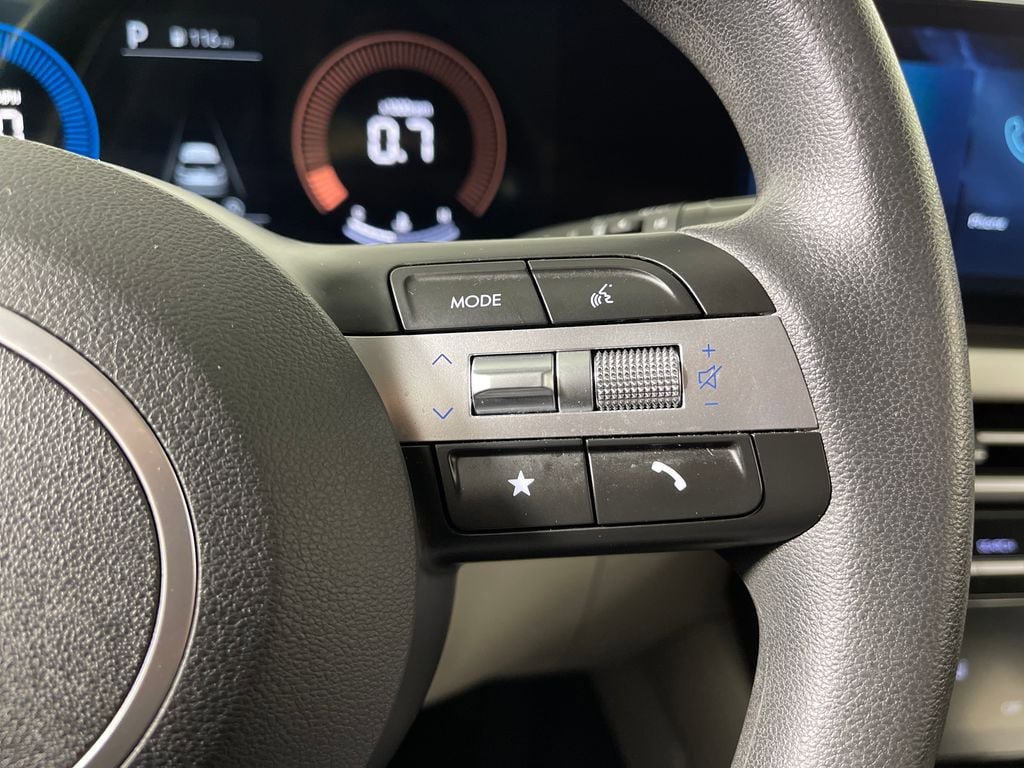 Certified 2025 Hyundai Tucson SEL AWD/4WD image 29