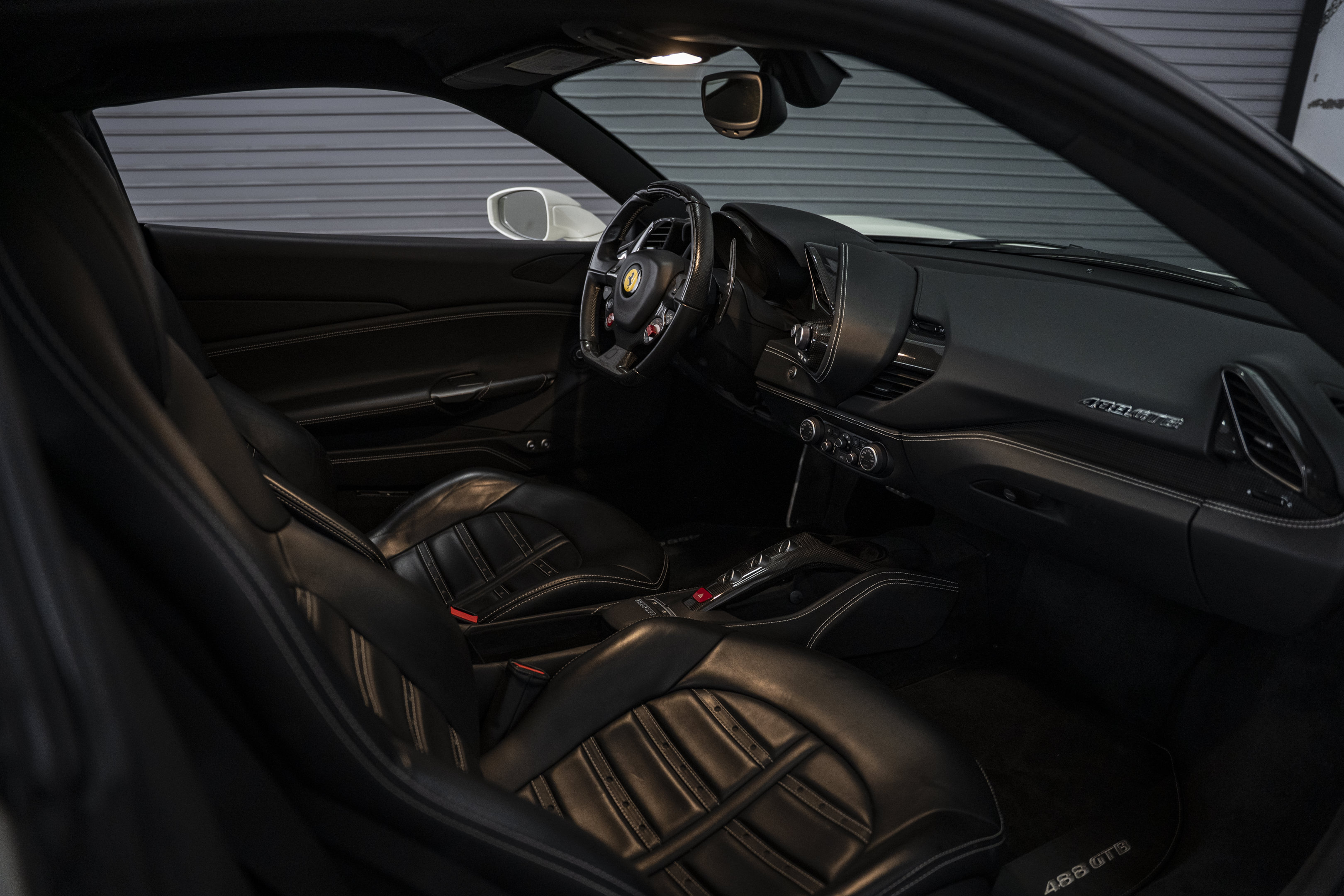 Used 2018 Ferrari 488 GTB RWD image 29
