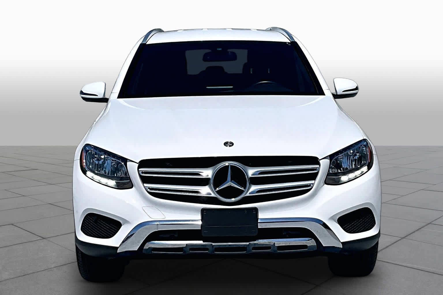 Used 2019 Mercedes-Benz GLC 300 4MATIC image 4