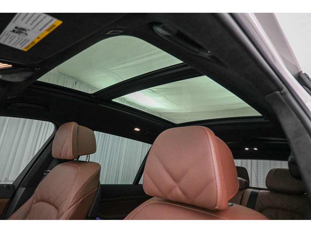 Used 2025 BMW X7 xDrive40i w/ Executive Package image 44