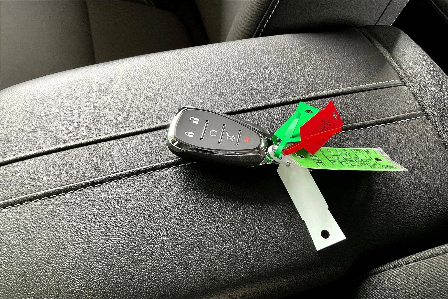 Used 2024 Chevrolet Blazer LT w/ Convenience Package image 32