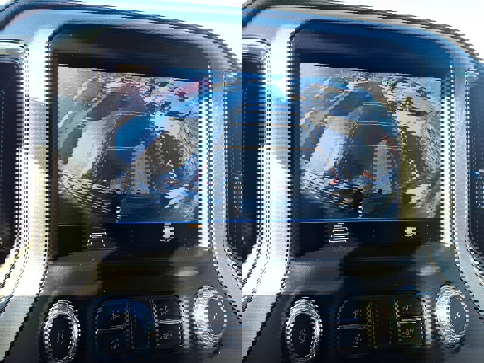 Used 2023 GMC Sierra 2500 SLE w/ SLE Convenience Package image 20