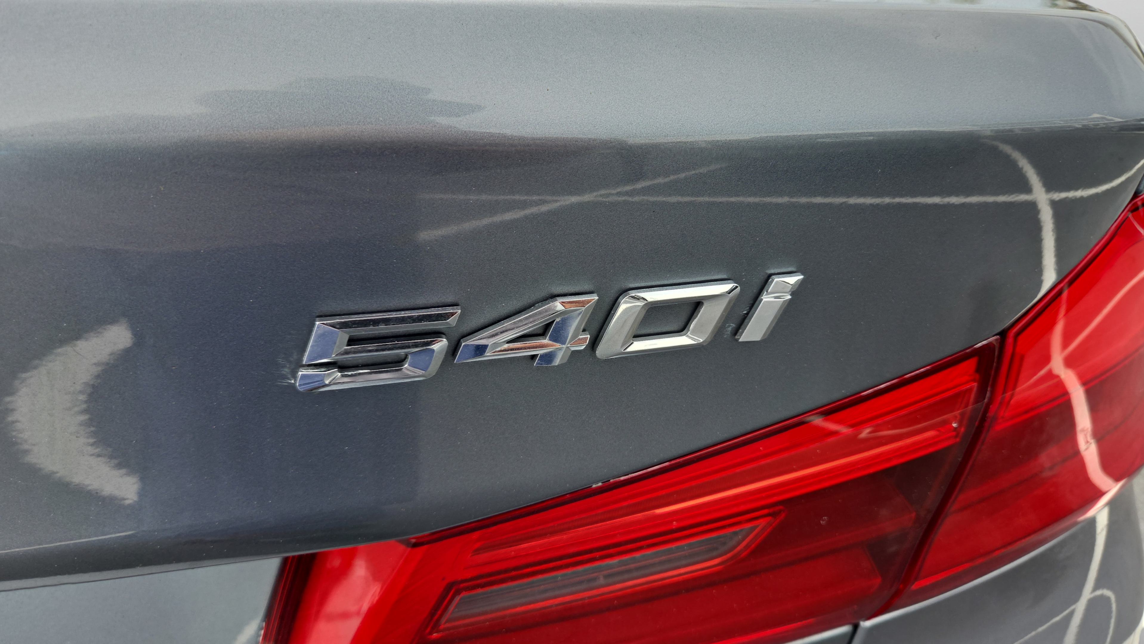Used 2018 BMW 540i w/ M Sport Package RWD image 37
