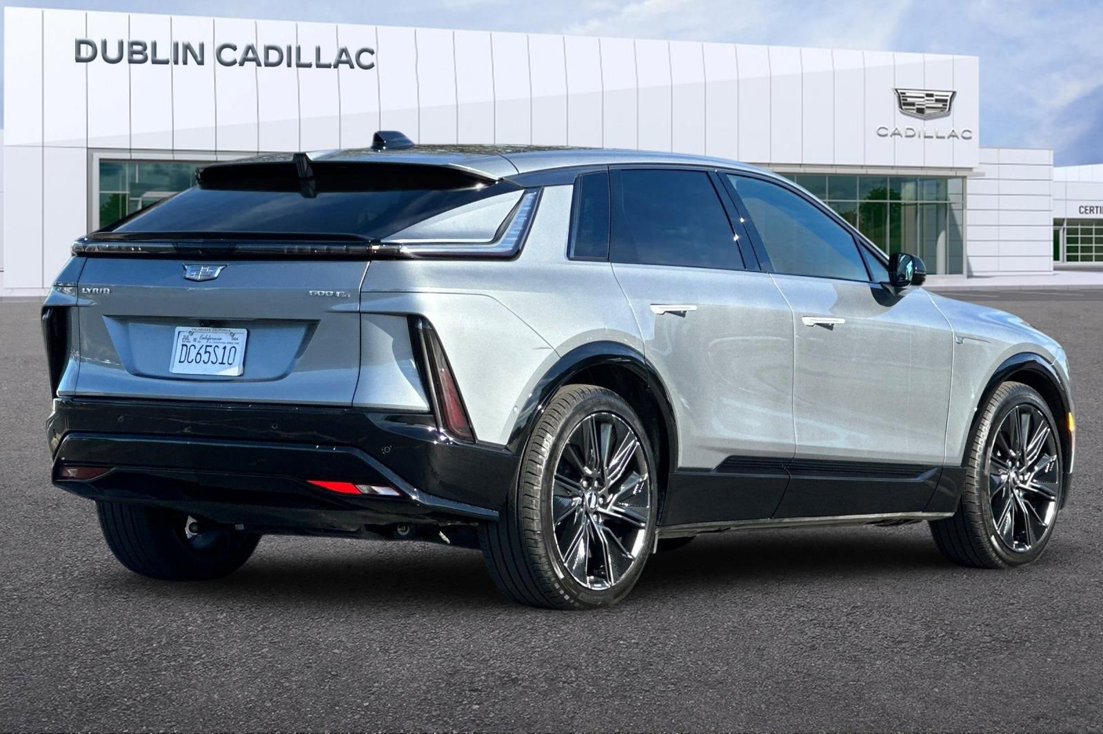 Certified 2024 Cadillac Lyriq Sport image 4