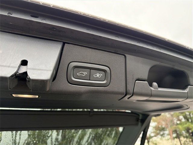 Used 2022 Volvo XC60 B6 Inscription w/ Advanced Package image 26