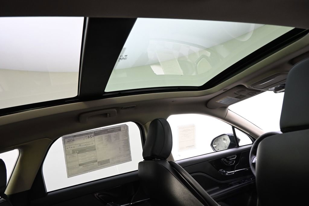 New 2026 Lincoln Corsair Reserve w/ Jet Appearance Package image 17