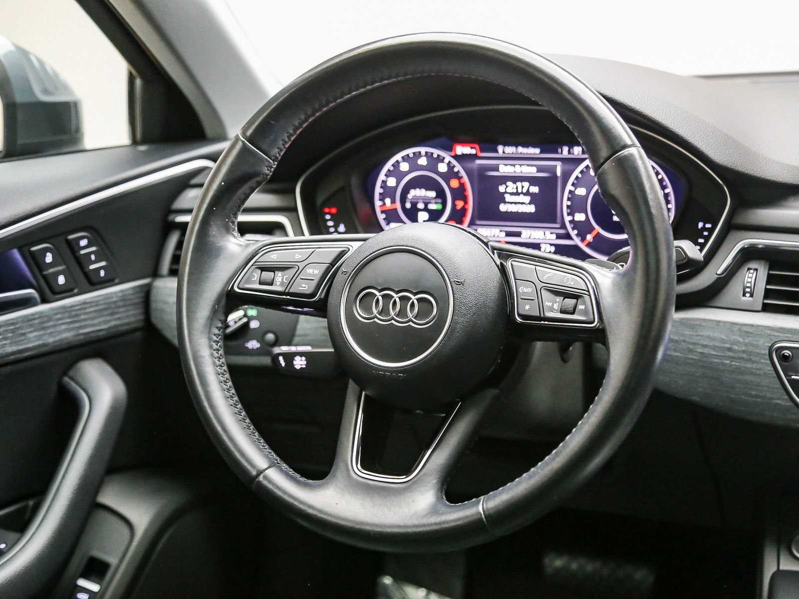 Used 2017 Audi A4 2.0T Ultra Premium w/ Convenience Package FWD image 16