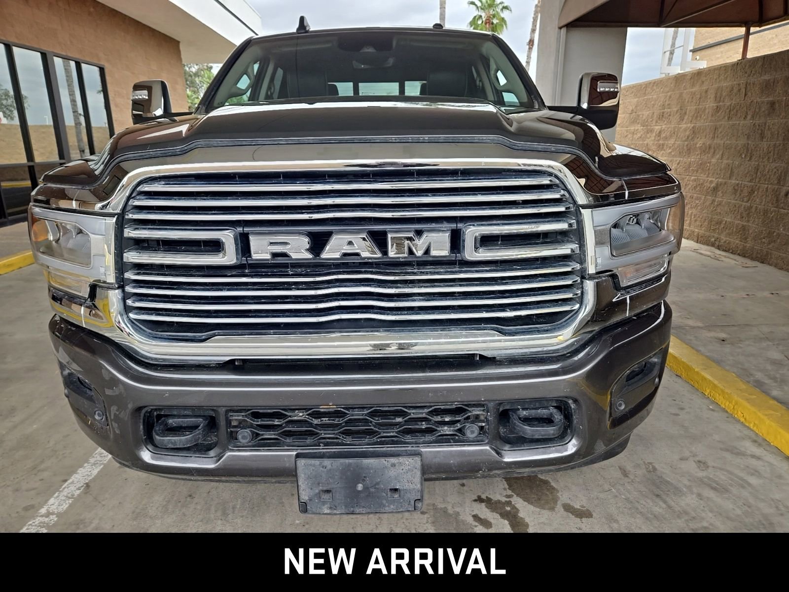 Used 2024 RAM 2500 Laramie w/ Safety Group AWD/4WD image 2