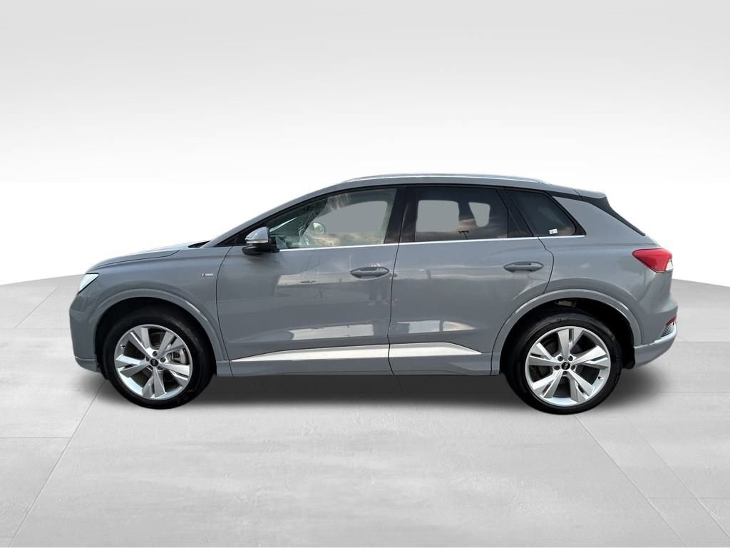 Used 2023 Audi Q4 e-tron Premium w/ Convenience Package image 7