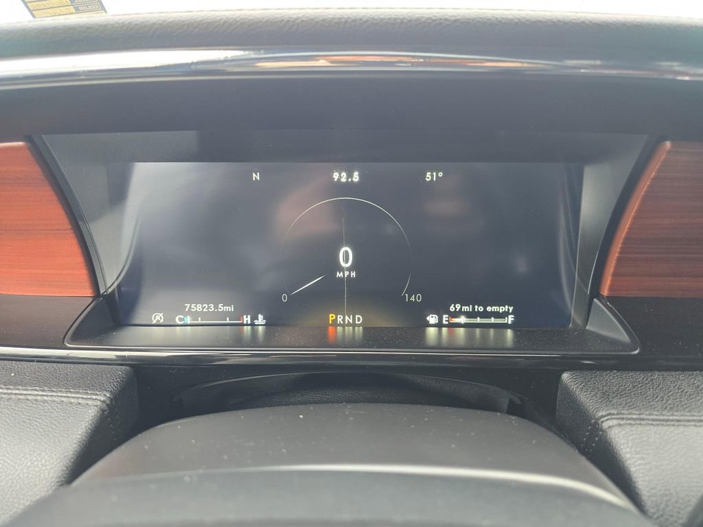 Used 2021 Lincoln Navigator 4WD image 29