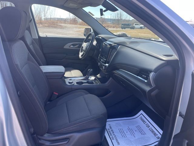 Used 2020 Chevrolet Traverse LT image 25